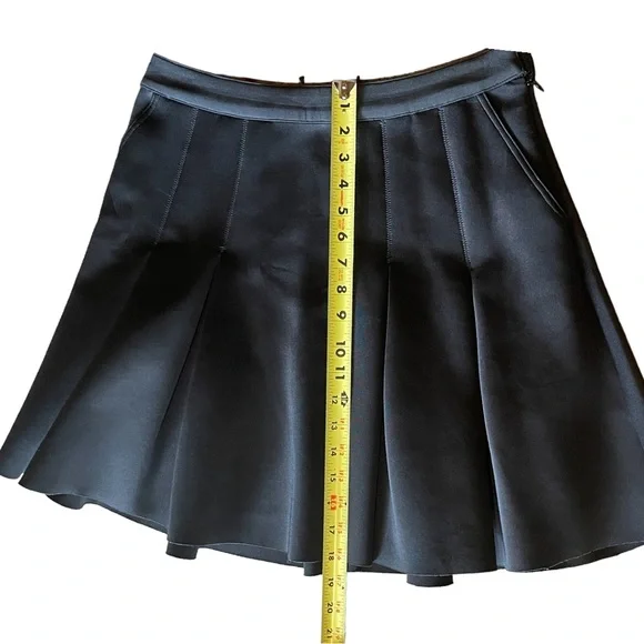 Rachel Zoe Black Indio Pleated Neoprene Ponte Mininskirt Sz 10 - Picture 12 of 15